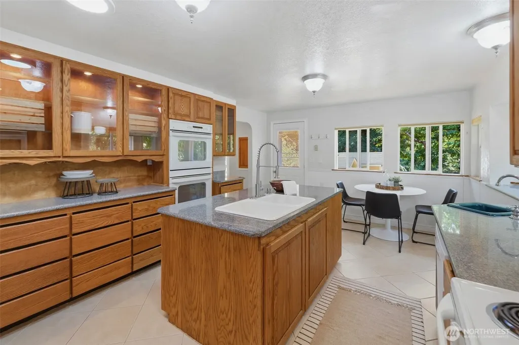 5819 65th Street NW Gig Harbor WA 98335