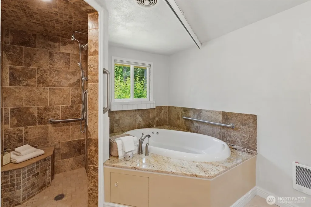 5819 65th Street NW Gig Harbor WA 98335