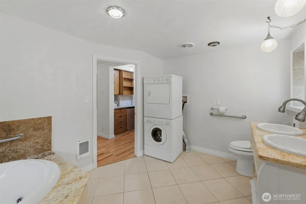 5819 65th Street NW Gig Harbor WA 98335