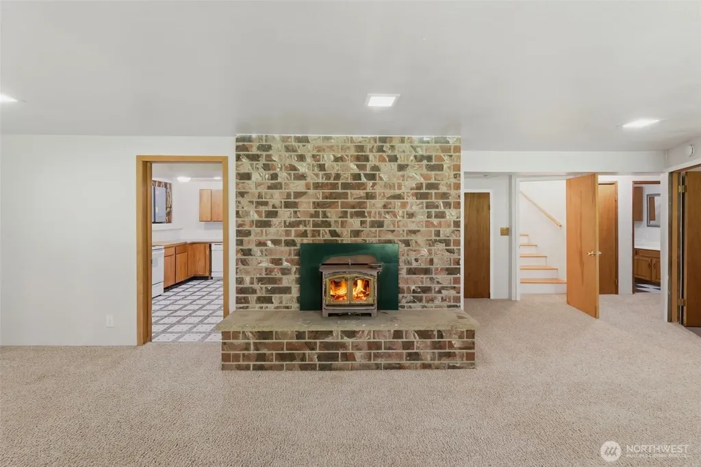 5819 65th Street NW Gig Harbor WA 98335