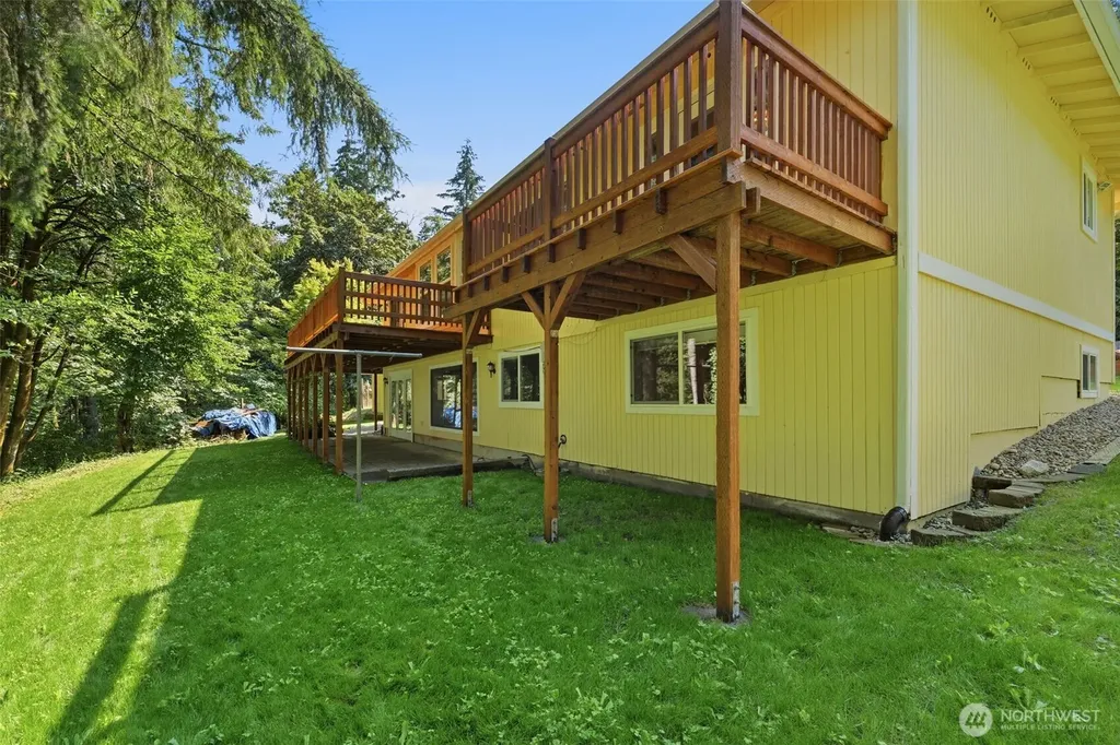 5819 65th Street NW Gig Harbor WA 98335
