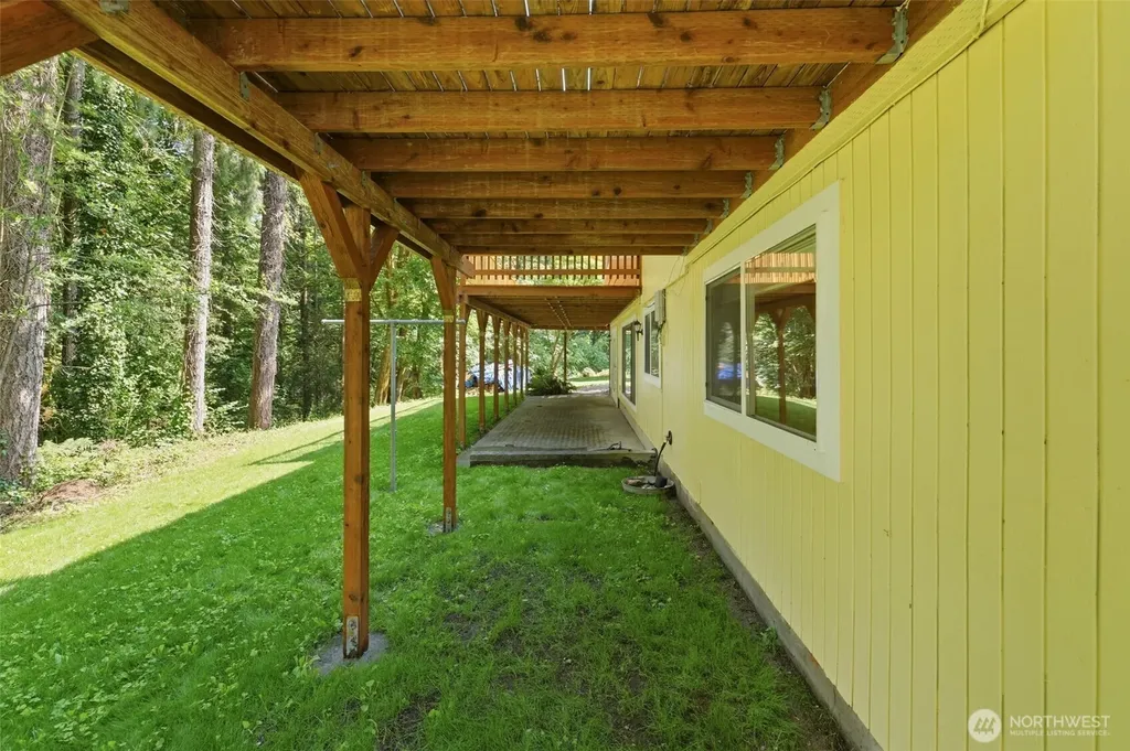 5819 65th Street NW Gig Harbor WA 98335
