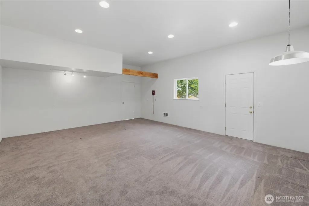5819 65th Street NW Gig Harbor WA 98335