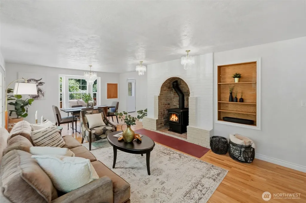 5819 65th Street NW Gig Harbor WA 98335