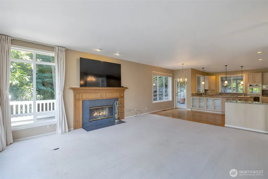 9701 SE 5th Street Bellevue WA 98004