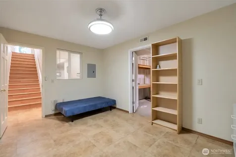 9701 SE 5th Street Bellevue WA 98004