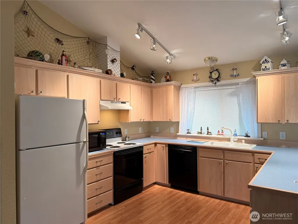 367 S Wynoochee Drive Ocean Shores WA 98569