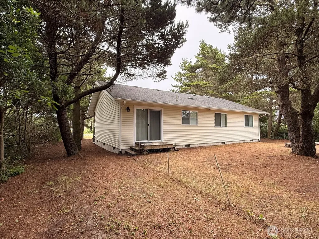 367 S Wynoochee Drive Ocean Shores WA 98569
