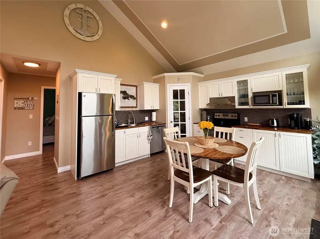 206 Wishkah Street Ocean Shores WA 98569