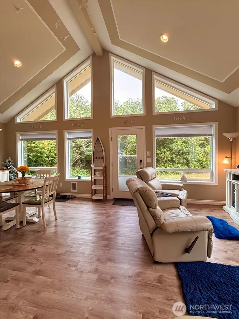 206 Wishkah Street Ocean Shores WA 98569
