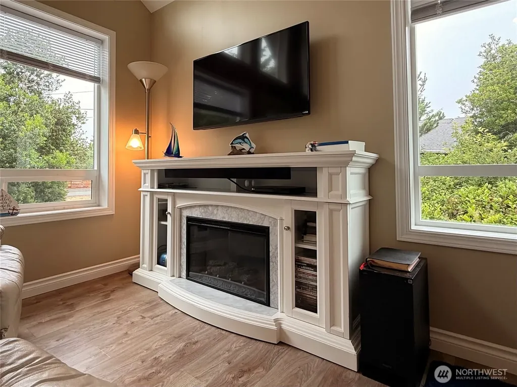 206 Wishkah Street Ocean Shores WA 98569