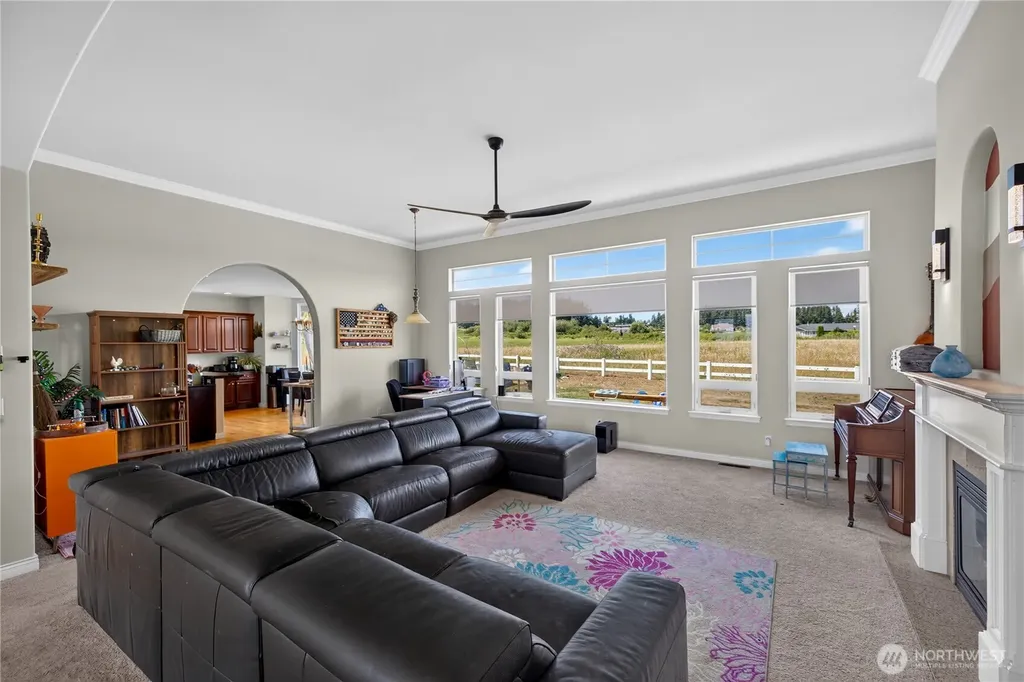 130 W Crescent Harbor Road Oak Harbor WA 98277