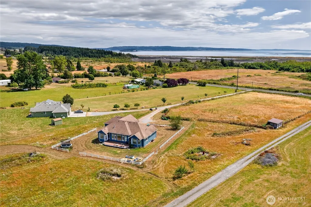 130 W Crescent Harbor Road Oak Harbor WA 98277