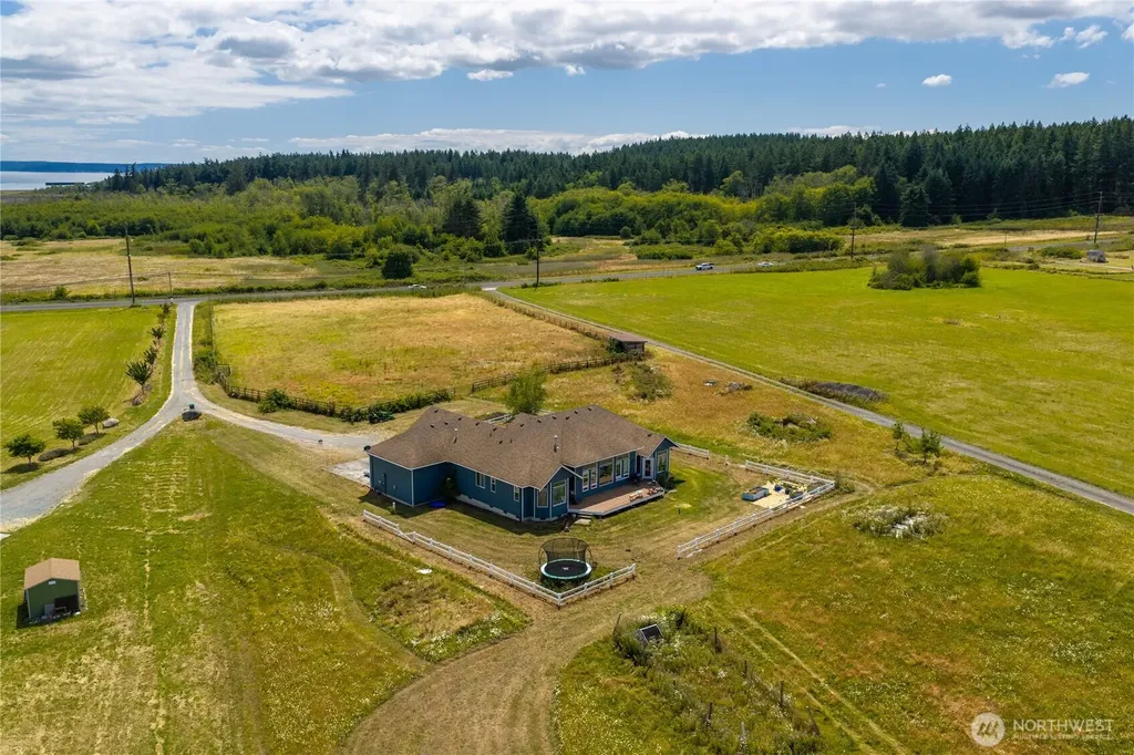130 W Crescent Harbor Road Oak Harbor WA 98277