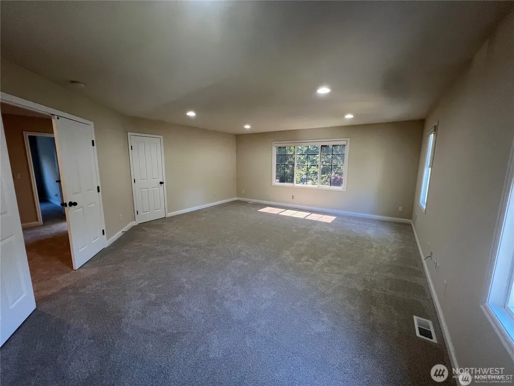 22840 NE 100th Place Redmond WA 98053
