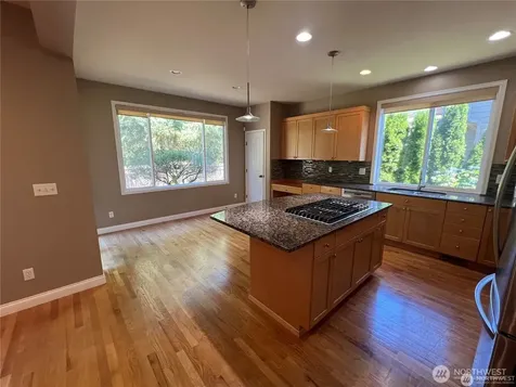 22840 NE 100th Place Redmond WA 98053