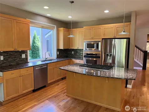 22840 NE 100th Place Redmond WA 98053