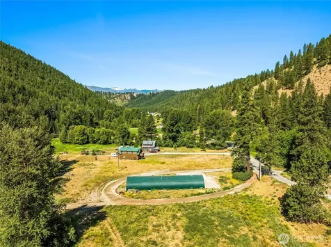 10547 Merry Canyon Road Leavenworth WA 98826