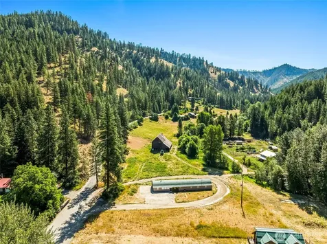 10547 Merry Canyon Road Leavenworth WA 98826