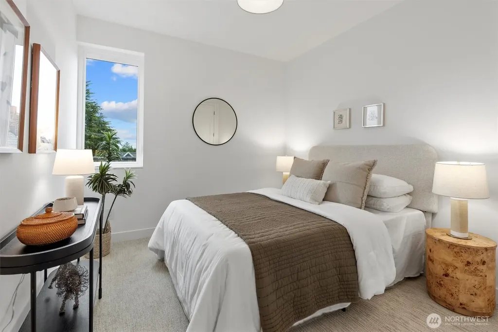 4049 44th Avenue SW Seattle WA 98116