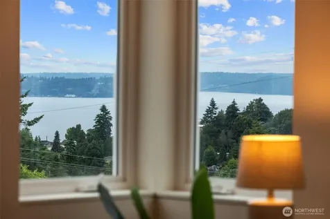 4049 44th Avenue SW Seattle WA 98116