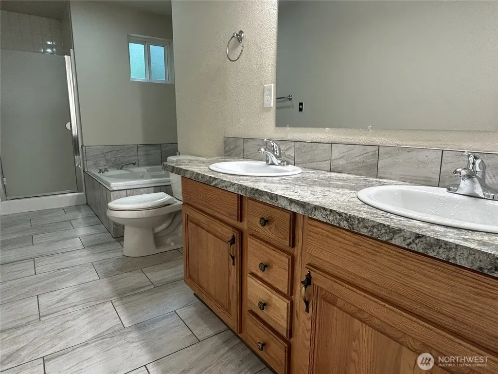 7812 Greenridge Street SW Olympia WA 98512