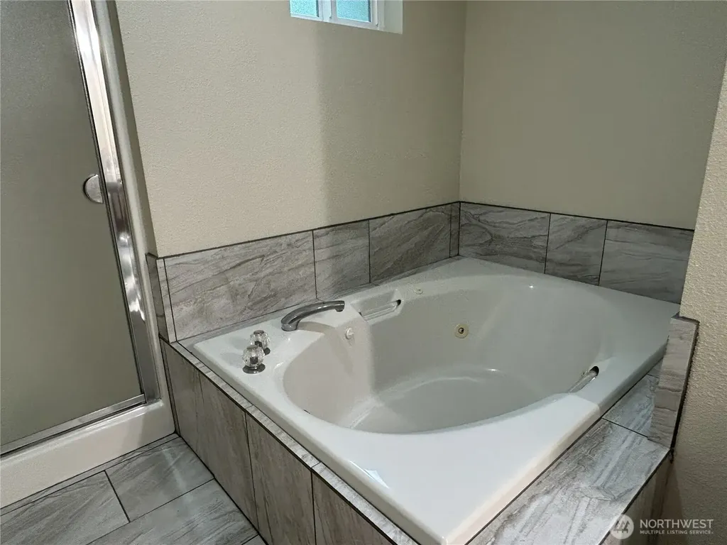 7812 Greenridge Street SW Olympia WA 98512