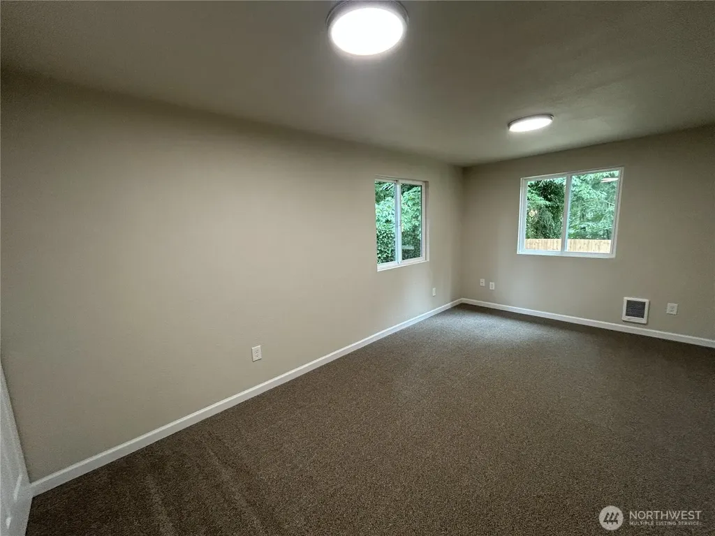 7812 Greenridge Street SW Olympia WA 98512