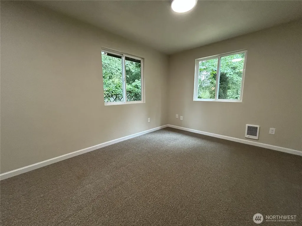 7812 Greenridge Street SW Olympia WA 98512