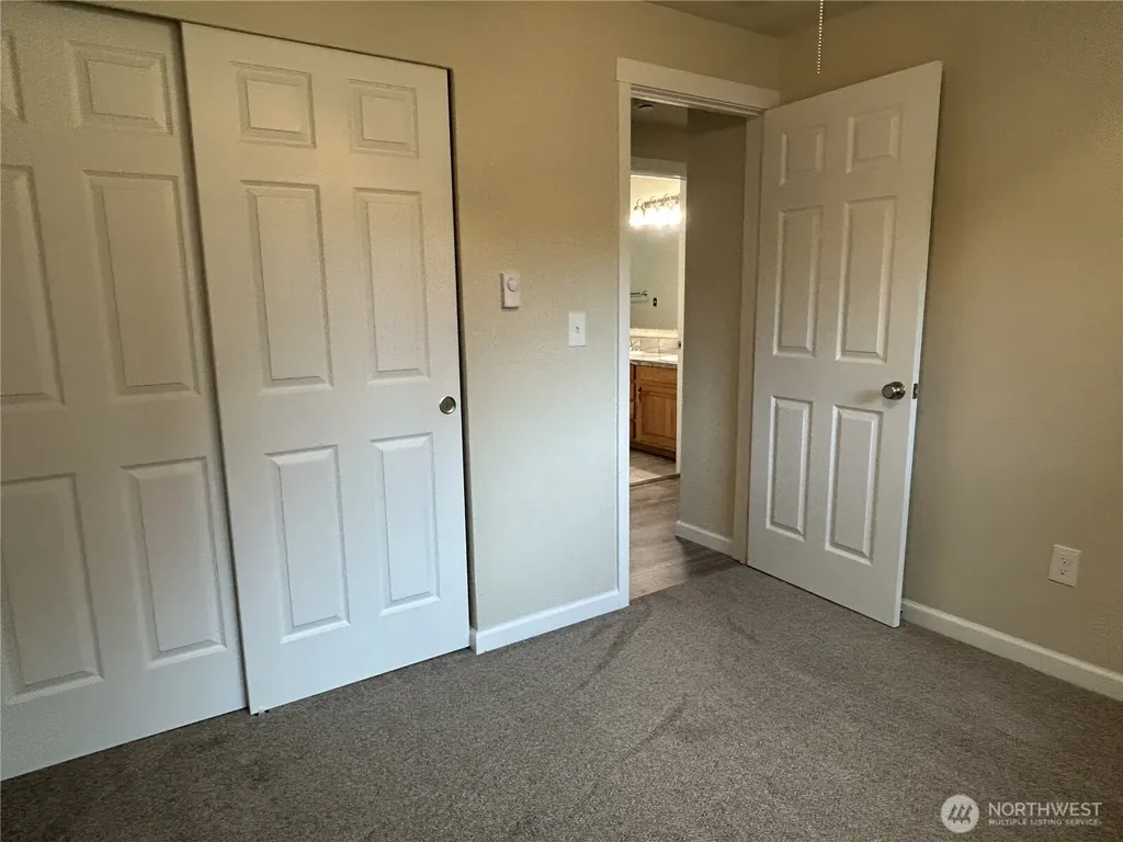 7812 Greenridge Street SW Olympia WA 98512