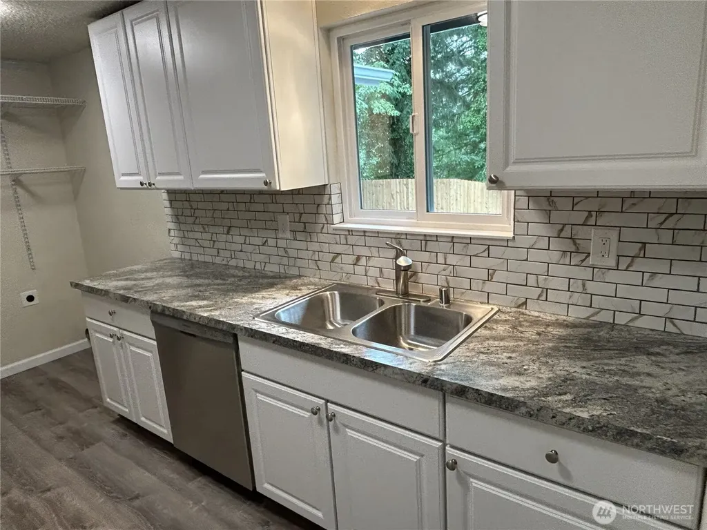 7812 Greenridge Street SW Olympia WA 98512