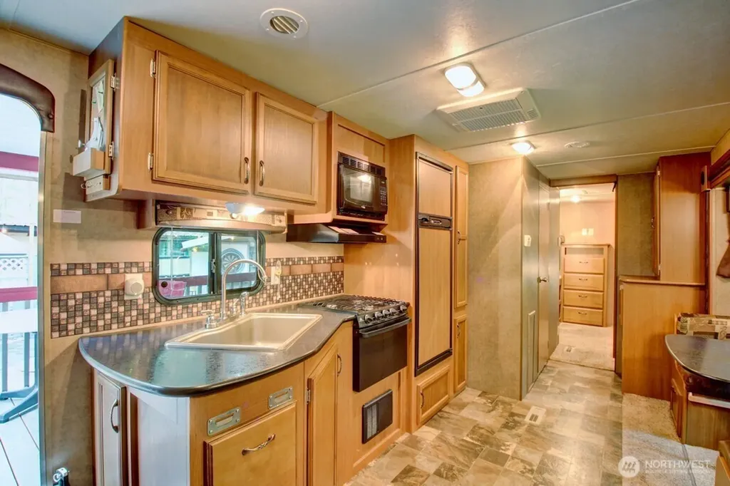 282 Schinn Canyon Drive Deming WA 98244