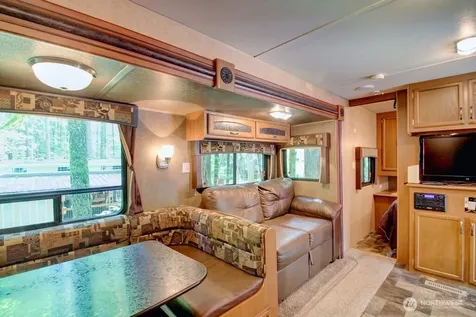 282 Schinn Canyon Drive Deming WA 98244
