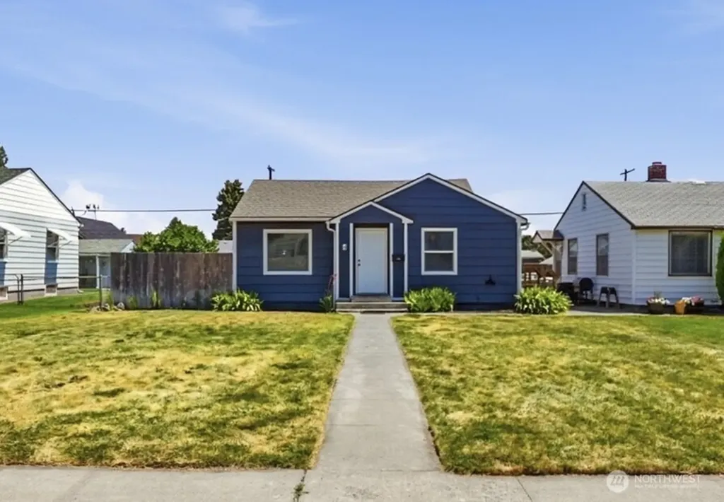 236 F Street SW Ephrata WA 98823