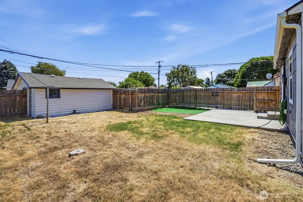 236 F Street SW Ephrata WA 98823