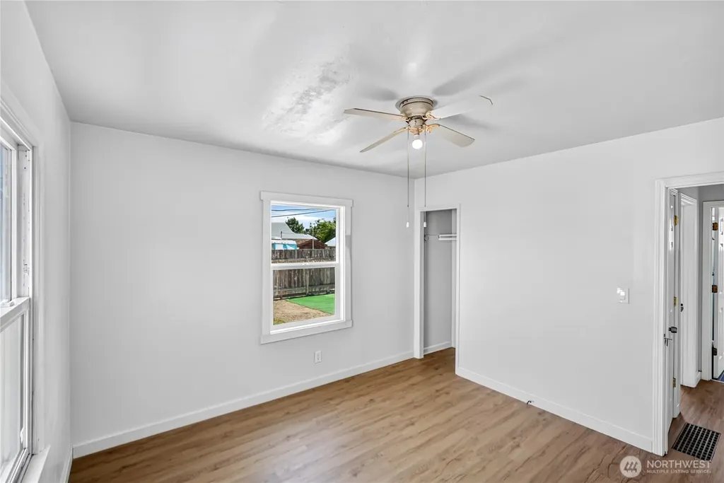 236 F Street SW Ephrata WA 98823