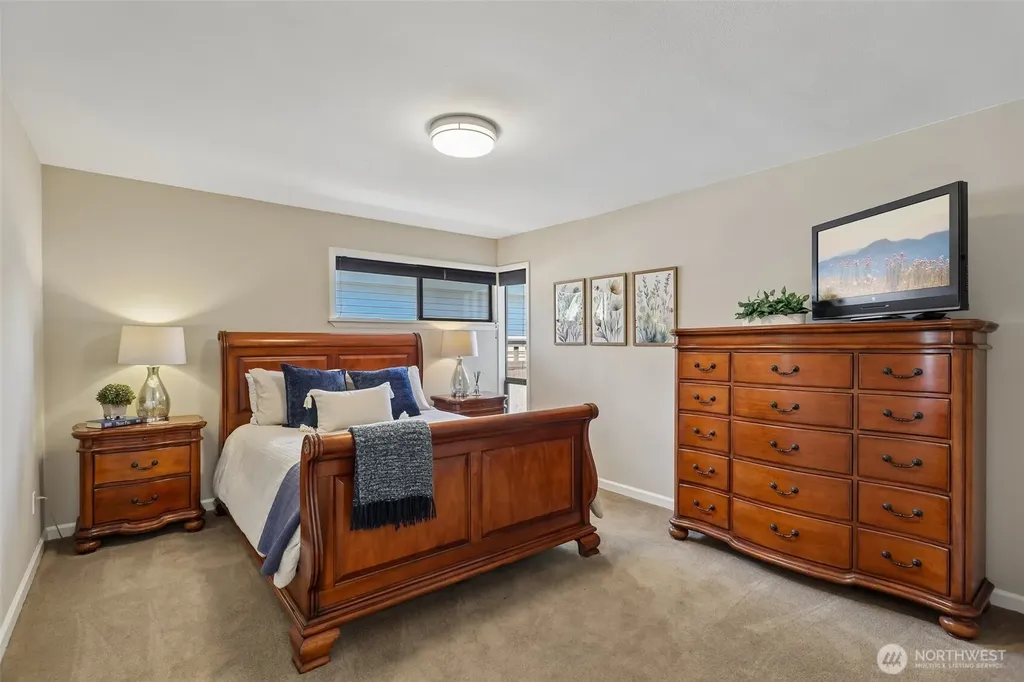 18846 SE 42nd Street Issaquah WA 98027