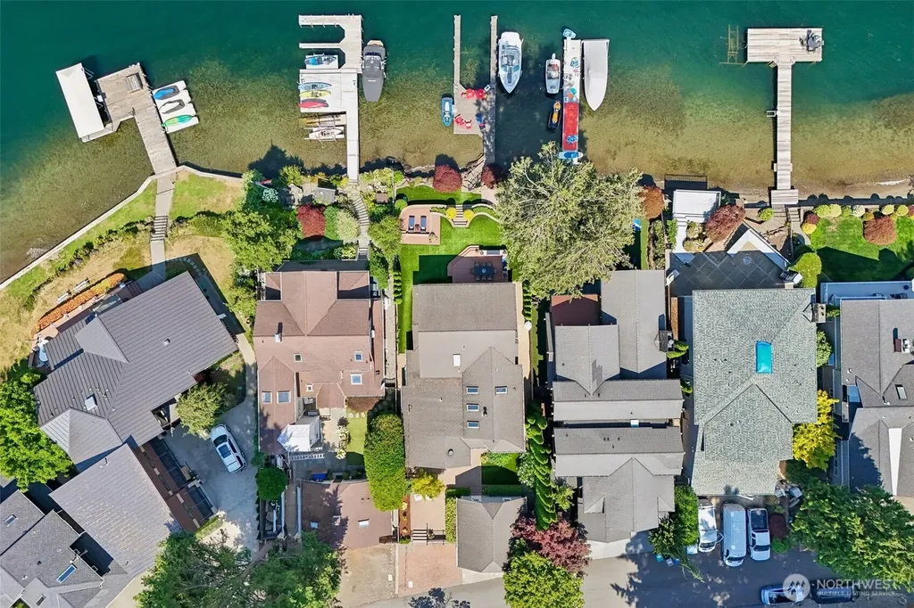 18846 SE 42nd Street Issaquah WA 98027