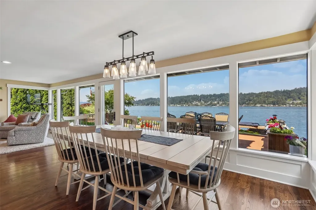 18846 SE 42nd Street Issaquah WA 98027