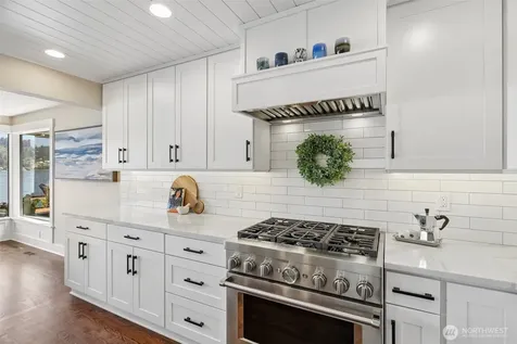 18846 SE 42nd Street Issaquah WA 98027
