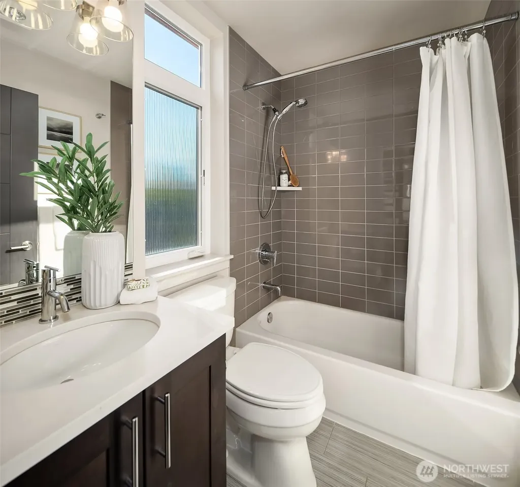 419 N 50th Street Seattle WA 98103