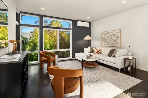 419 N 50th Street Seattle WA 98103