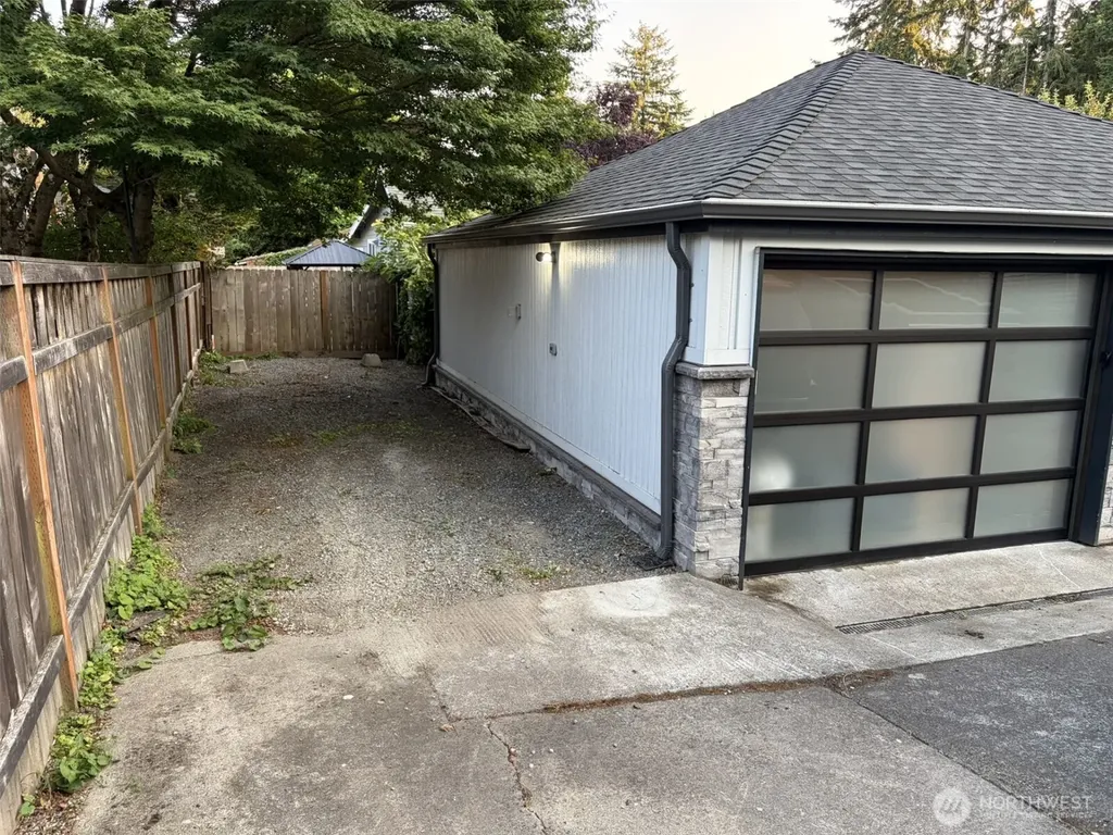 13758 3rd Avenue NW Seattle WA 98177