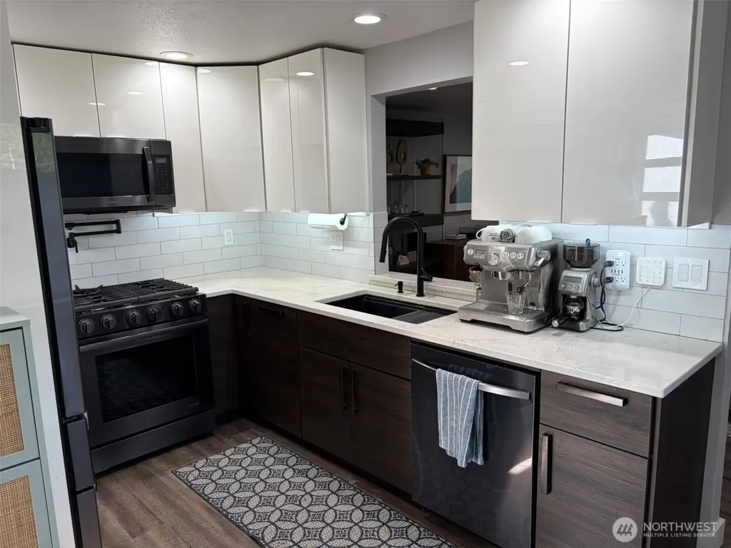 13758 3rd Avenue NW Seattle WA 98177