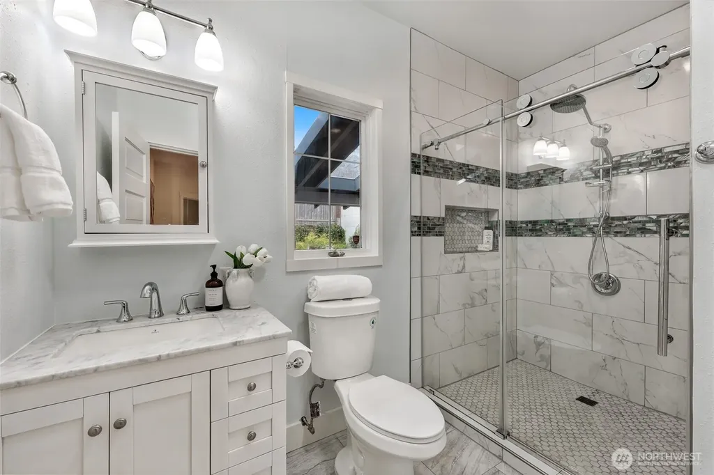 1636 N 54th Street Seattle WA 98103