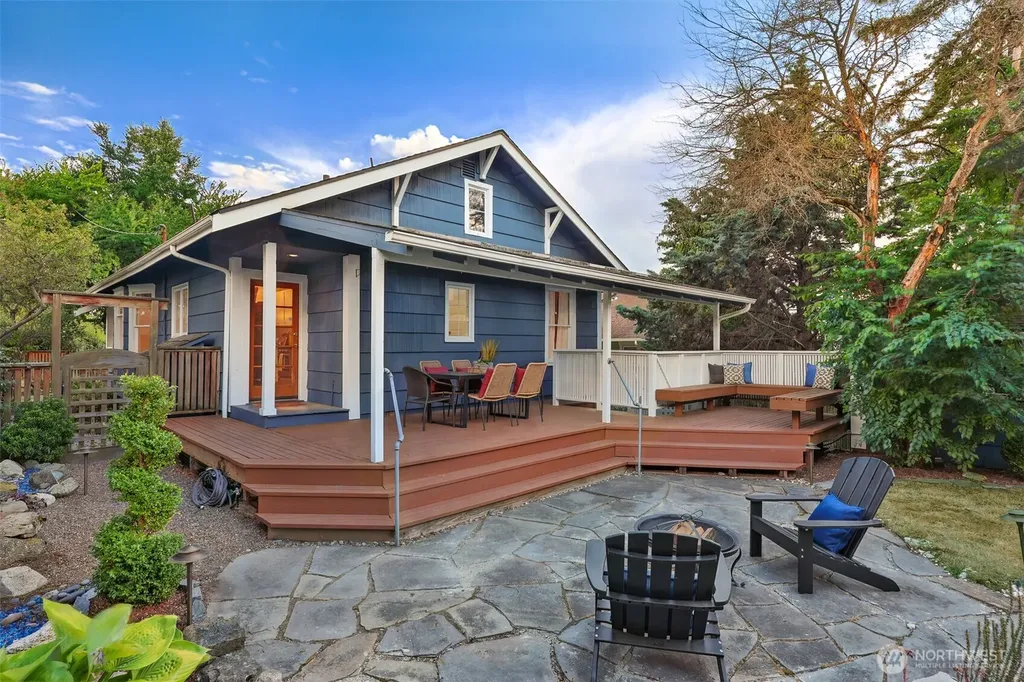 1636 N 54th Street Seattle WA 98103