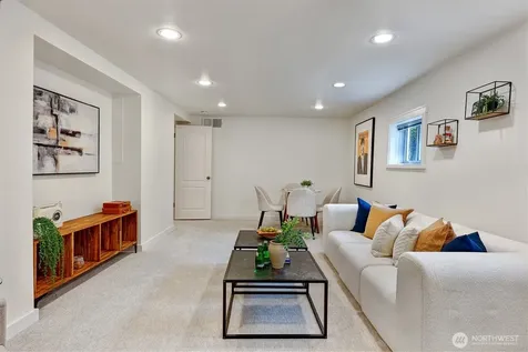 1636 N 54th Street Seattle WA 98103