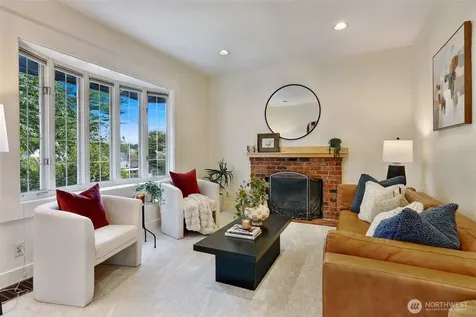 1636 N 54th Street Seattle WA 98103