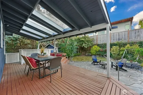 1636 N 54th Street Seattle WA 98103