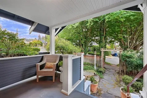 1636 N 54th Street Seattle WA 98103